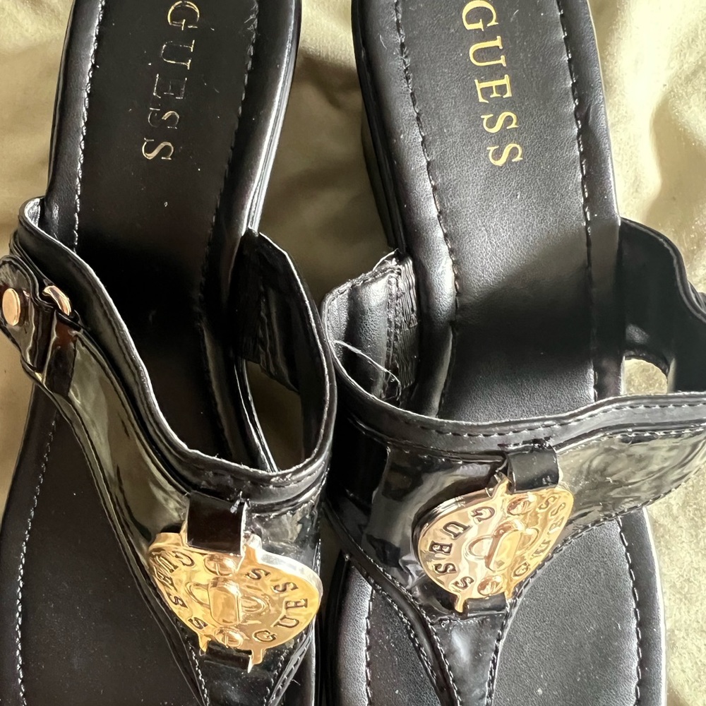 Guess Ladies Sandals - Picture 2 of 10